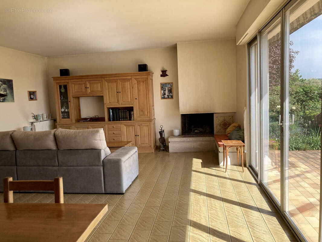 Maison à CONDE-SUR-NOIREAU