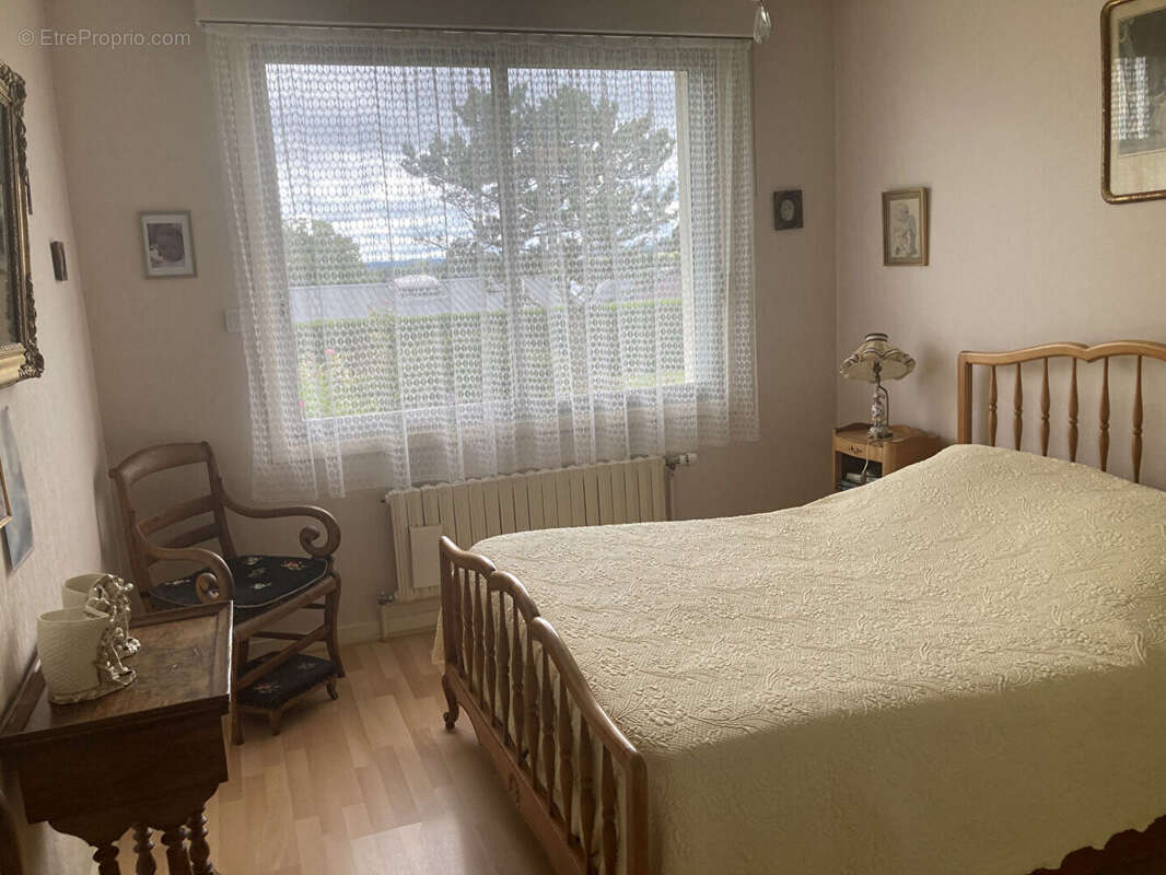 Maison à CONDE-SUR-NOIREAU