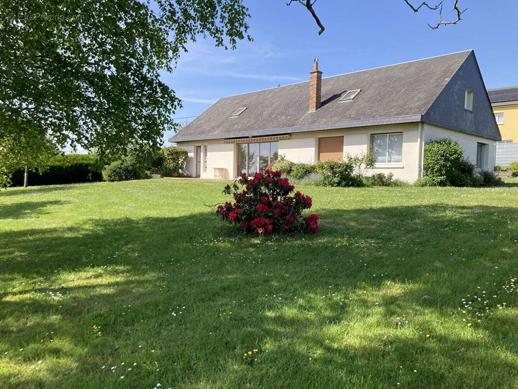 Maison à CONDE-SUR-NOIREAU