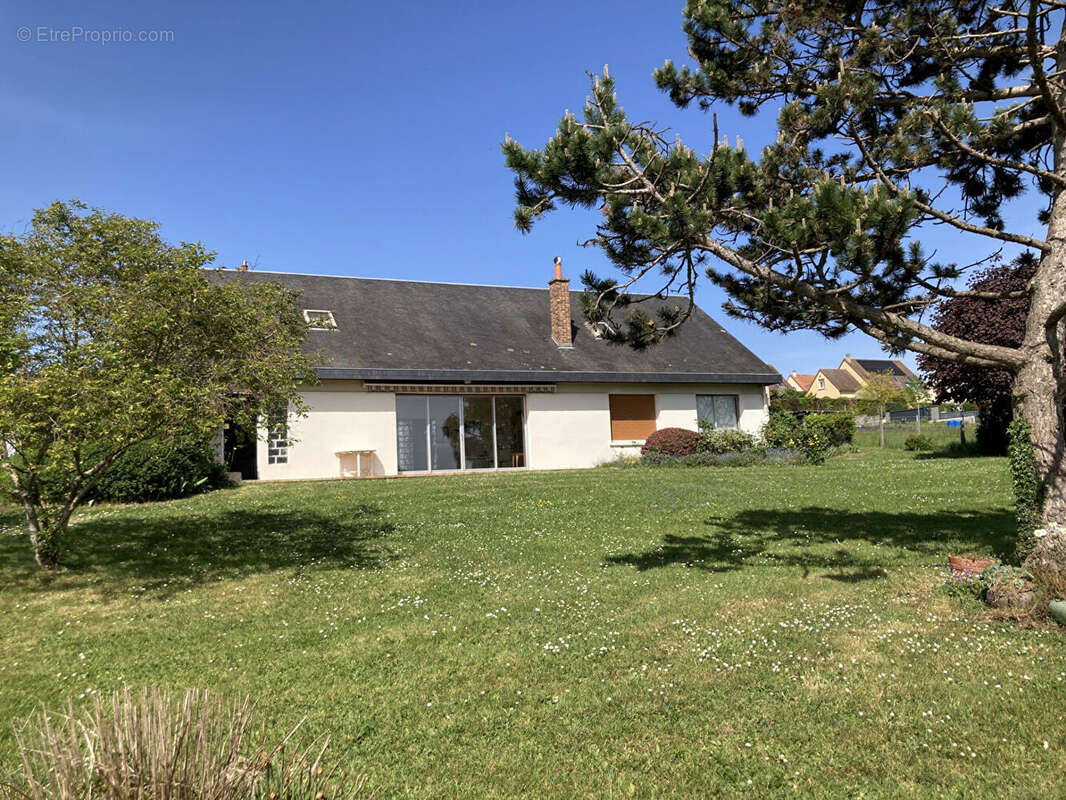 Maison à CONDE-SUR-NOIREAU