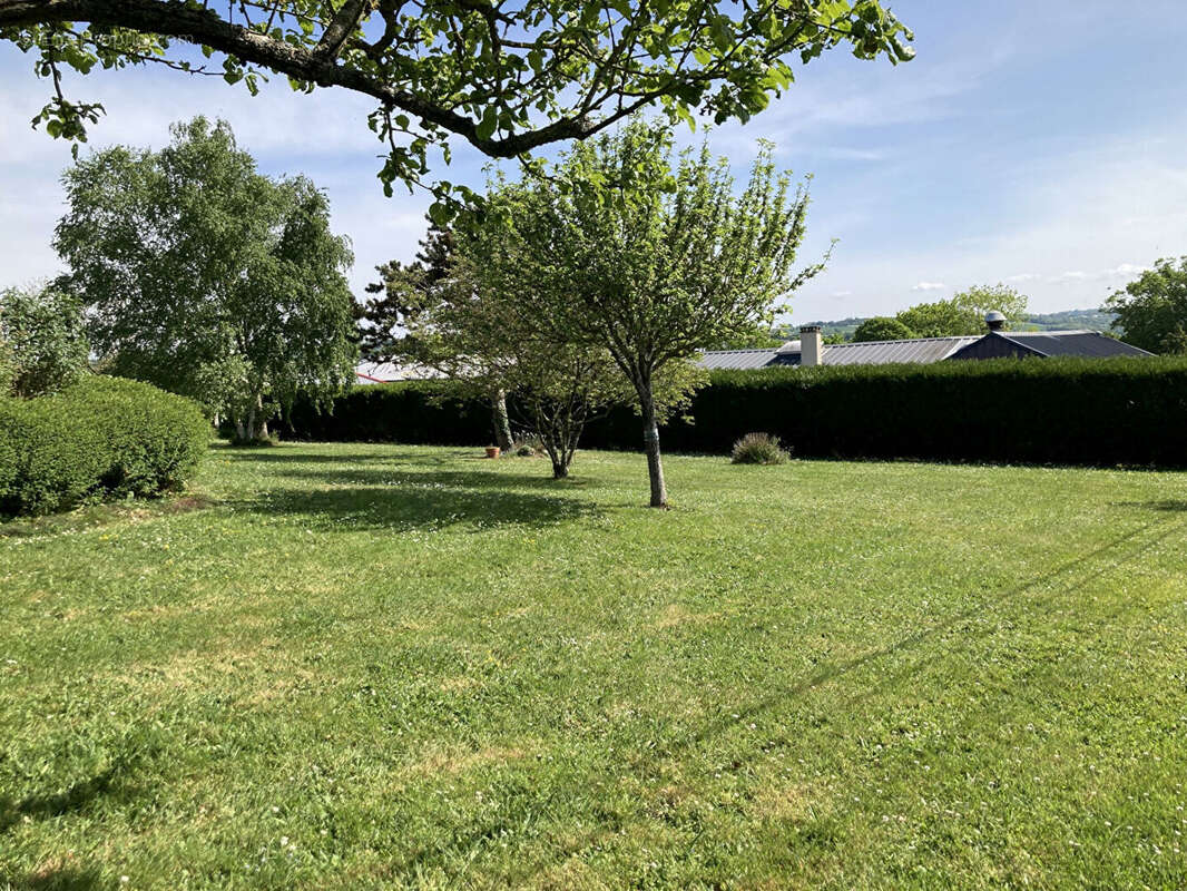 Maison à CONDE-SUR-NOIREAU