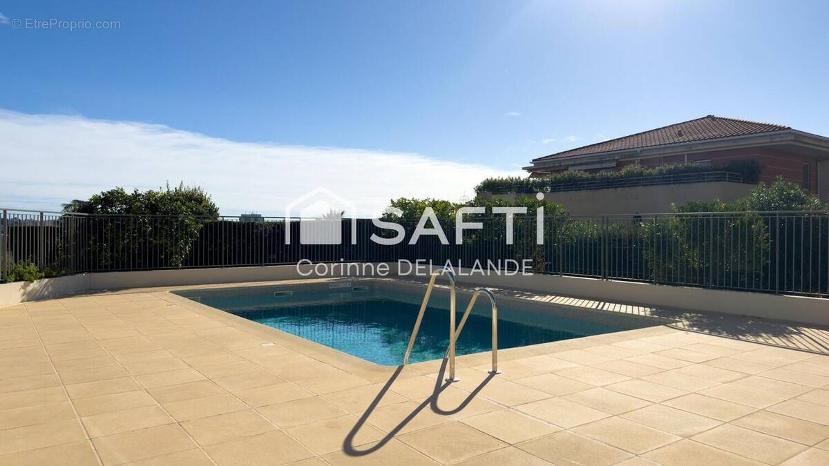 Photo 1 - Appartement à SAINT-LAURENT-DU-VAR