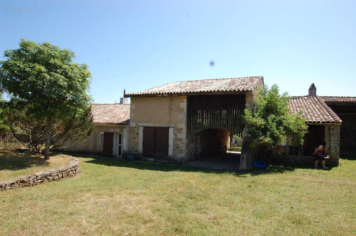 Photo 3 - Maison à REIGNAC