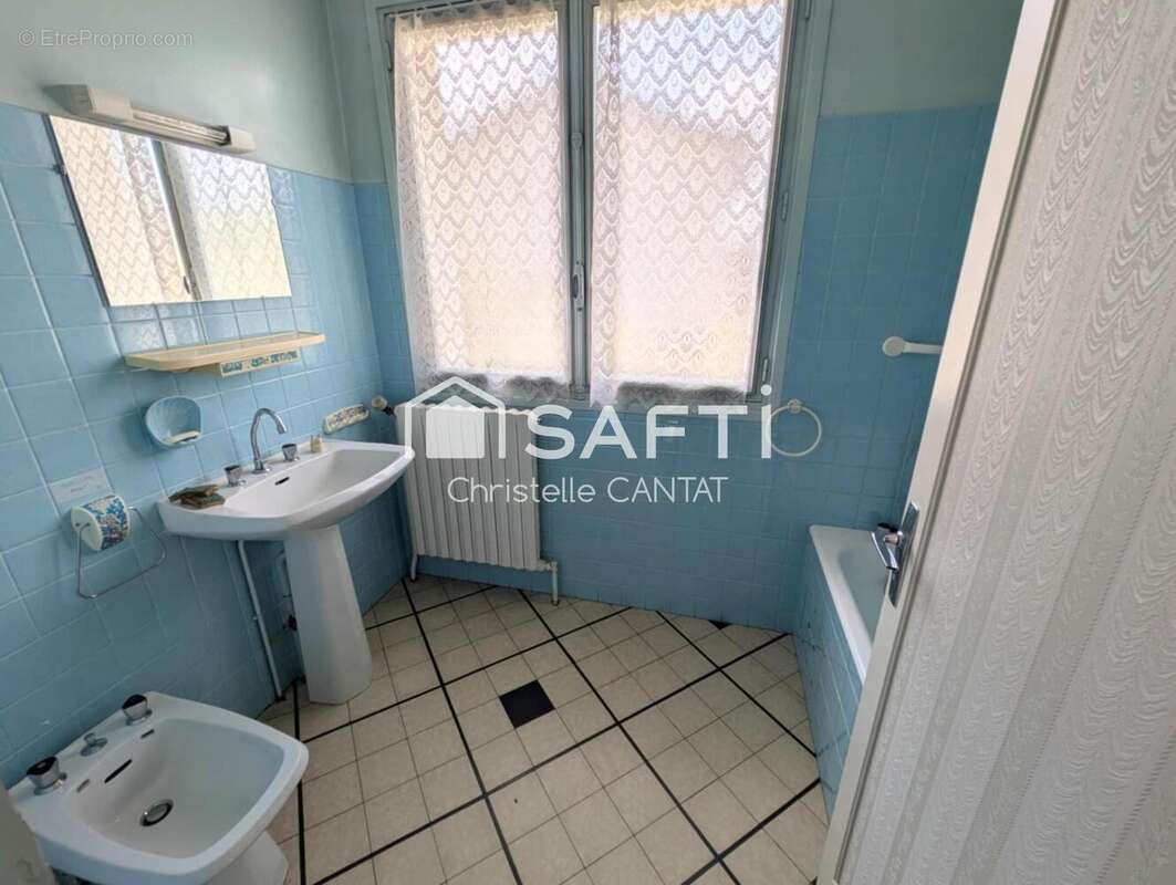 Photo 8 - Maison à MONTLUCON