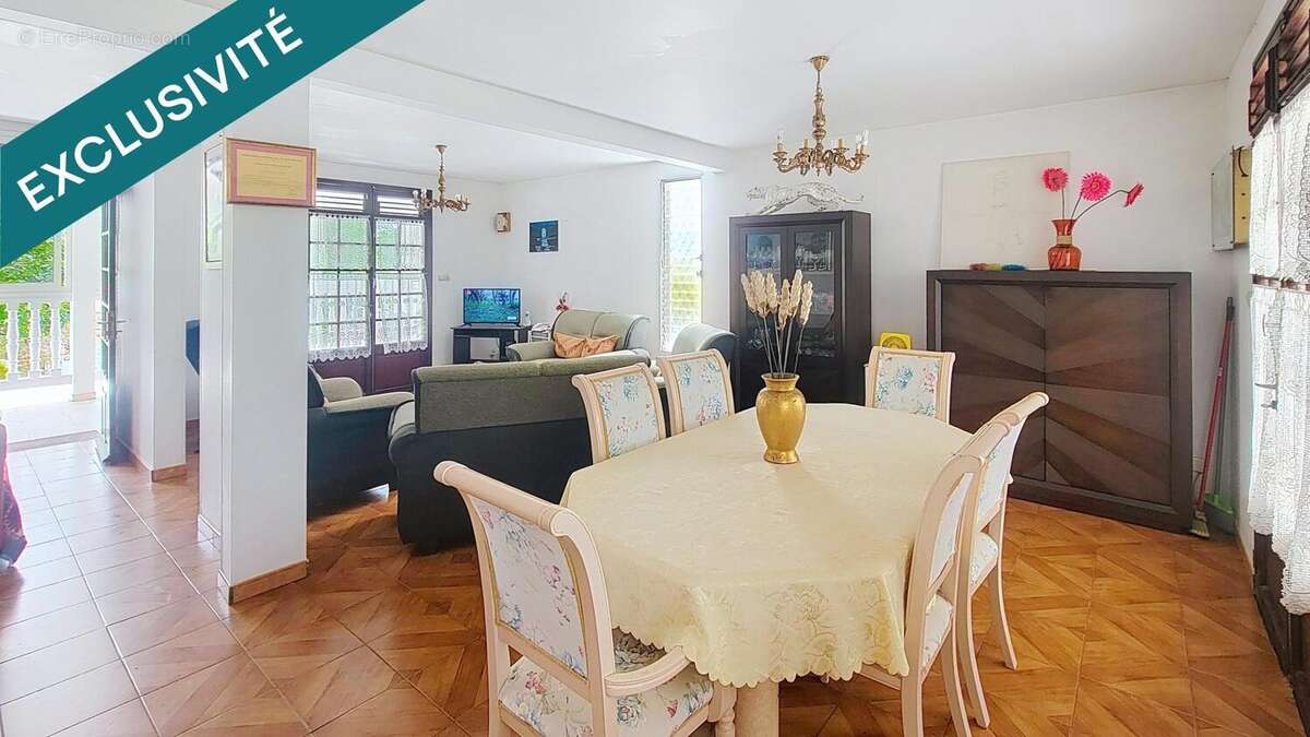 Photo 5 - Maison à LE ROBERT