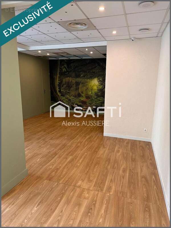 Photo 4 - Commerce à CHESSY