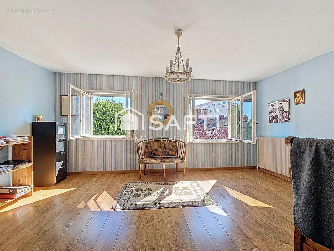 Photo 7 - Maison à REIMS