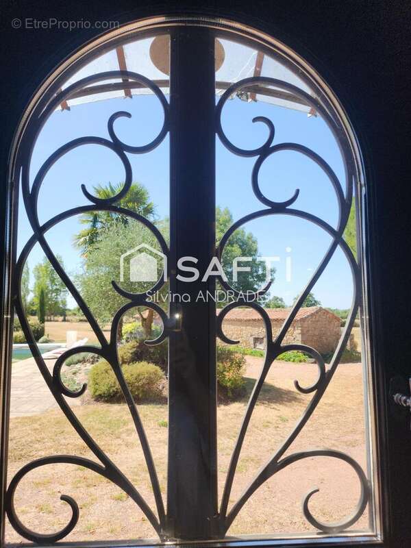 Photo 3 - Maison à NUEIL-LES-AUBIERS