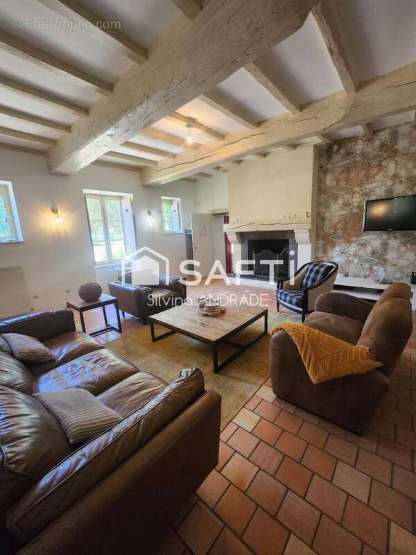 Photo 6 - Maison à NUEIL-LES-AUBIERS