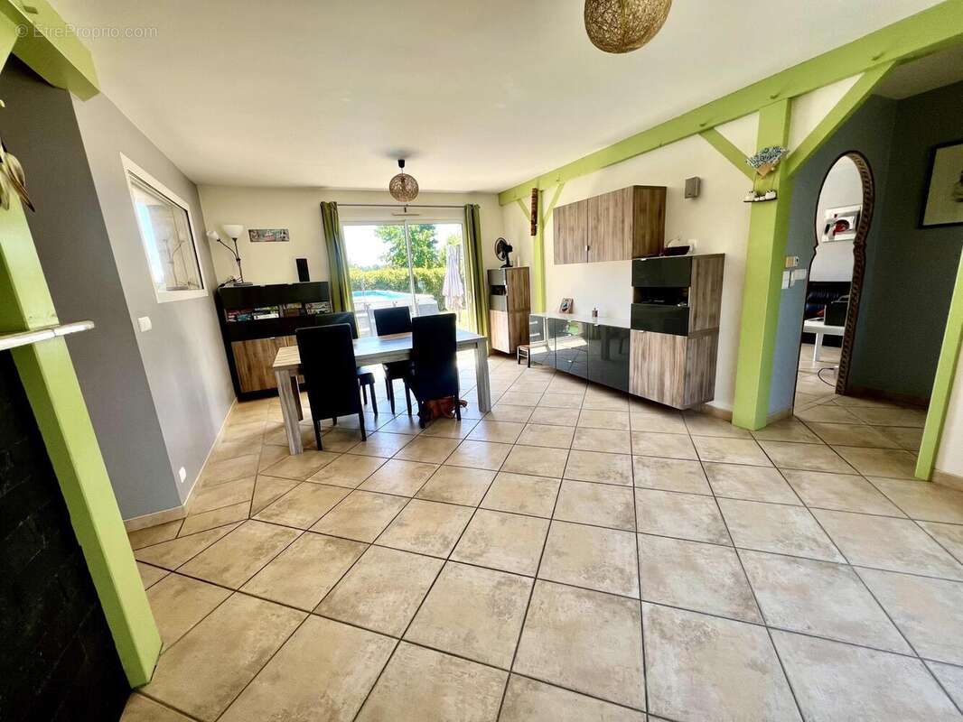 Photo 9 - Maison à LAGUPIE