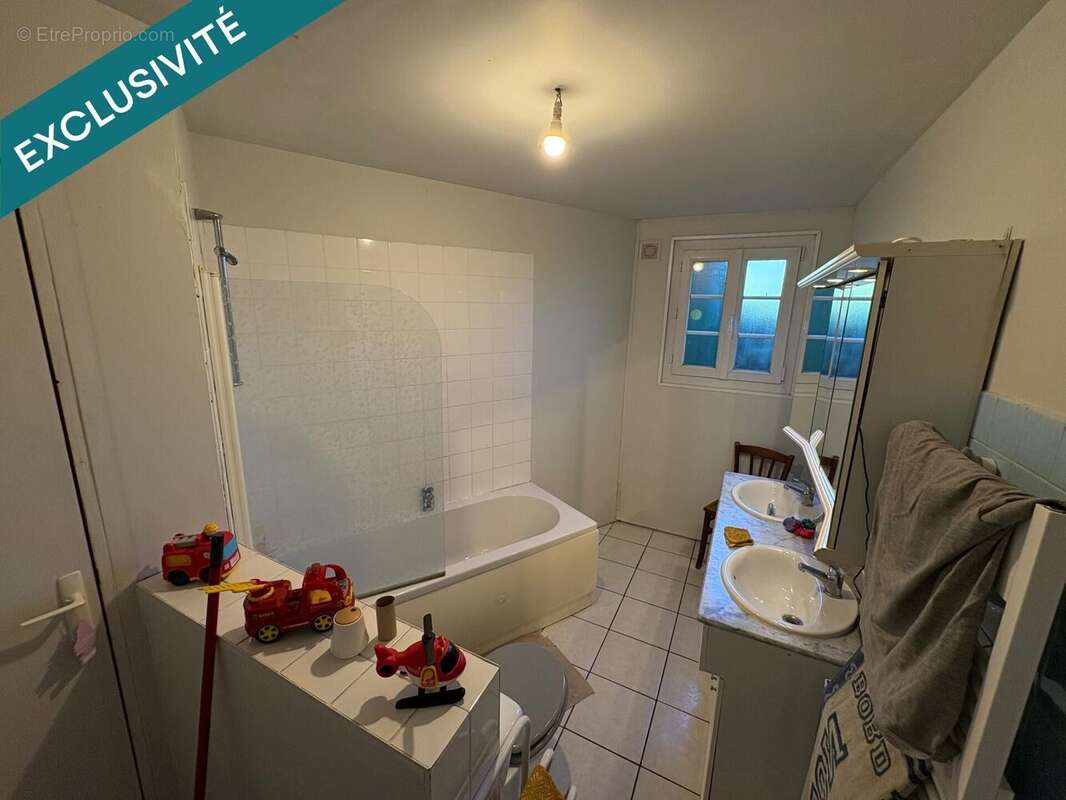 Photo 5 - Maison à LE VIGEANT