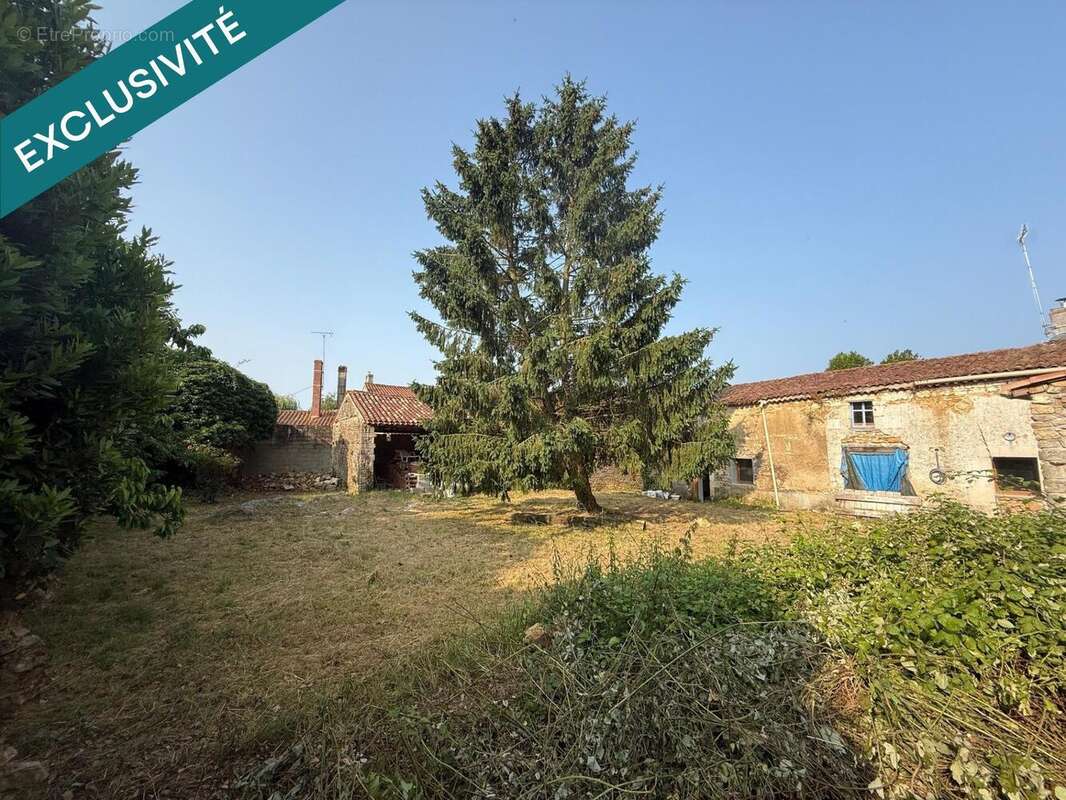 Photo 2 - Maison à LA CHAPELLE-THEMER