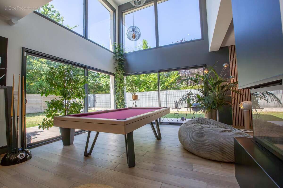 Photo 3 - Maison à SAINT-REMY-LES-CHEVREUSE