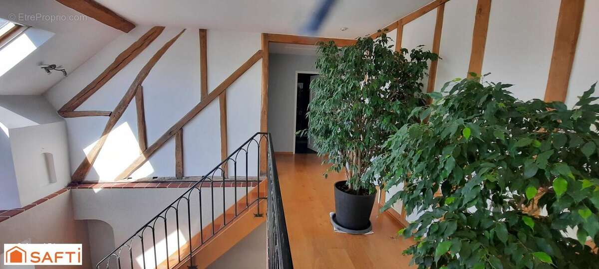 Photo 3 - Maison à JOUY-LE-CHATEL