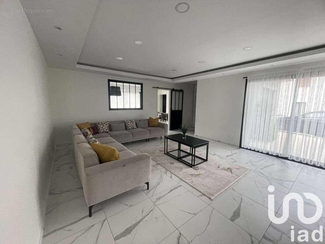 Photo 8 - Maison à BALBIGNY