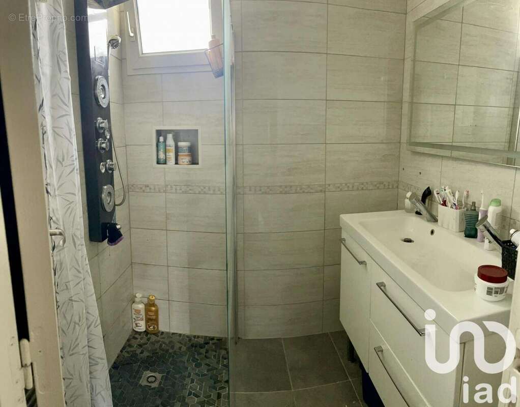 Photo 9 - Maison à OISSEL