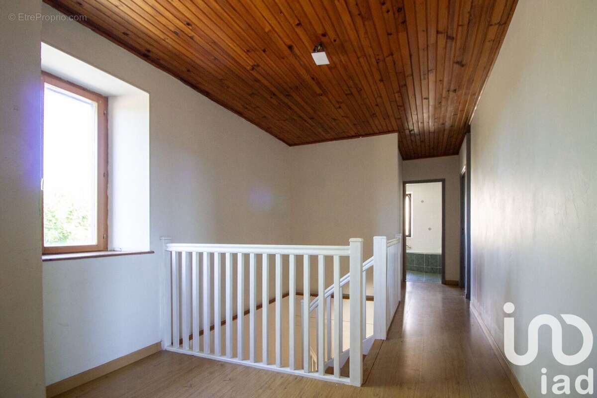 Photo 9 - Maison à MARSAC-EN-LIVRADOIS