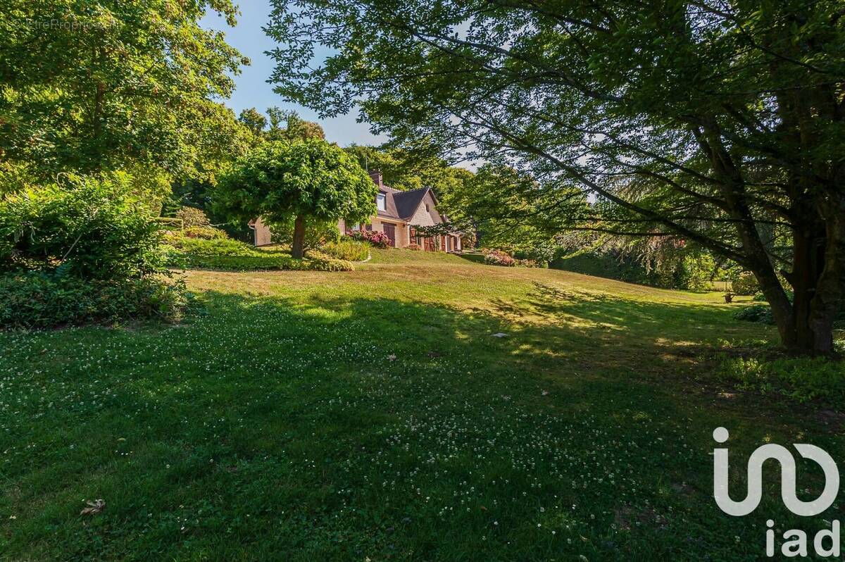 Photo 1 - Maison à AUMONT-EN-HALATTE