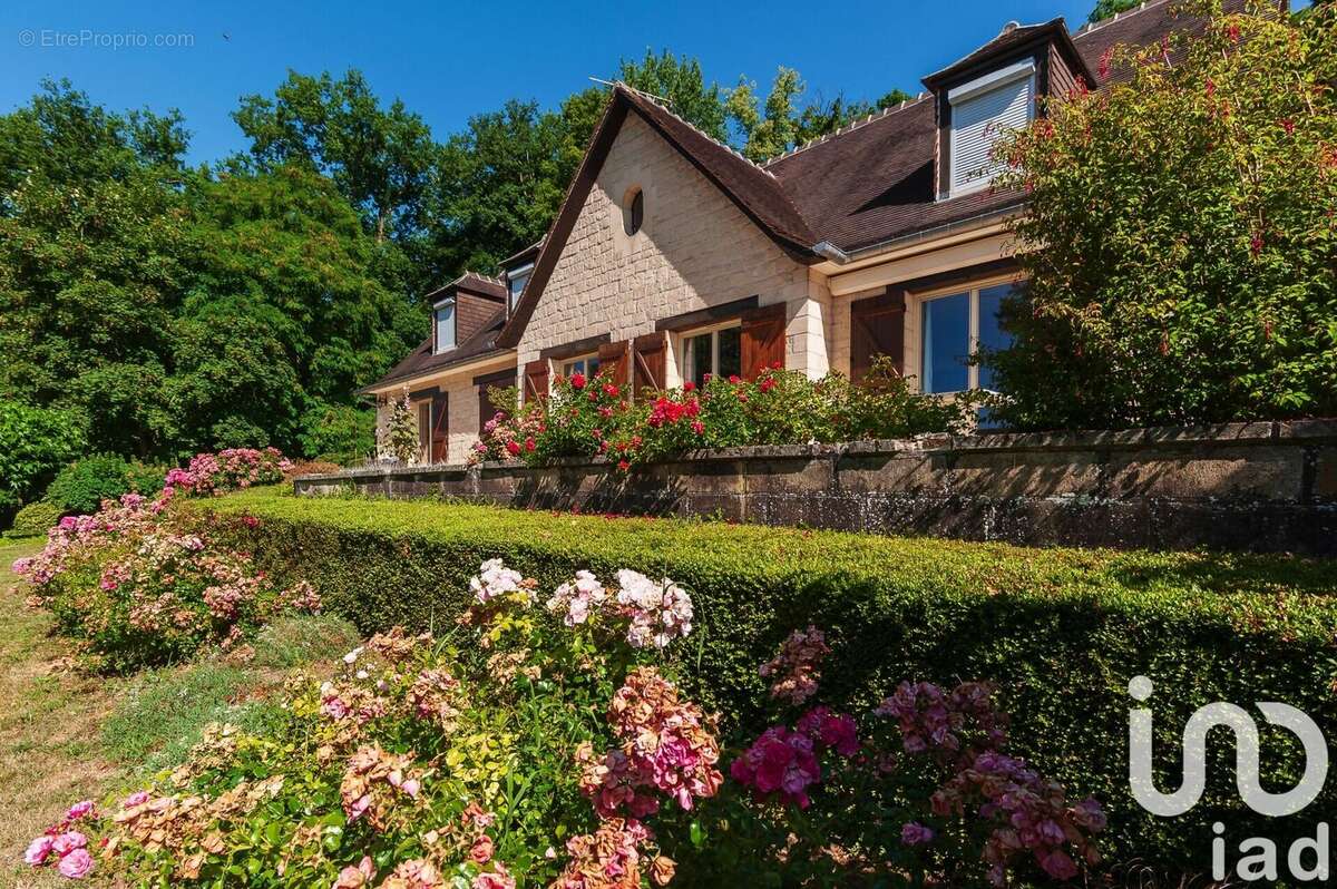 Photo 2 - Maison à AUMONT-EN-HALATTE