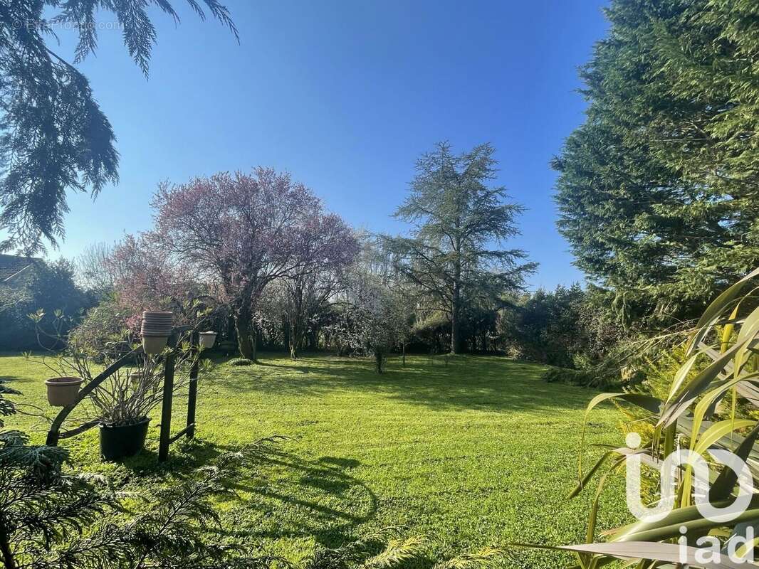 Photo 4 - Maison à LUSSANT