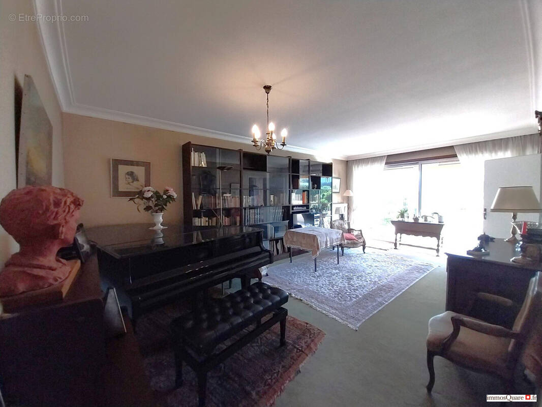 Appartement à MEYLAN