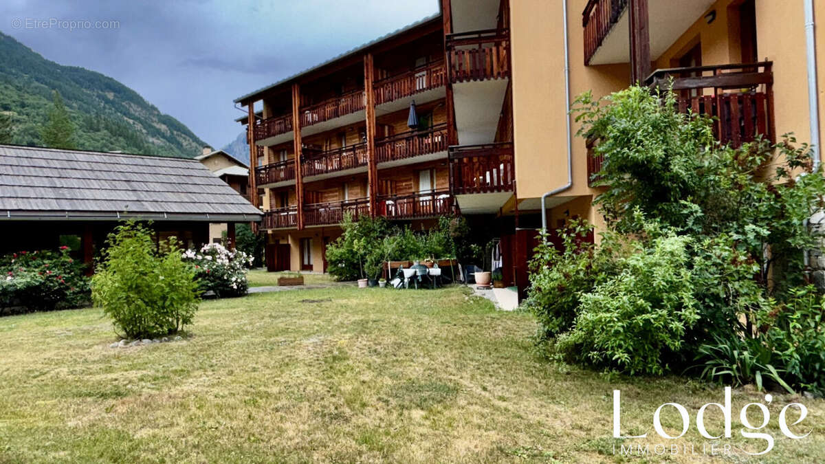 Appartement à PELVOUX