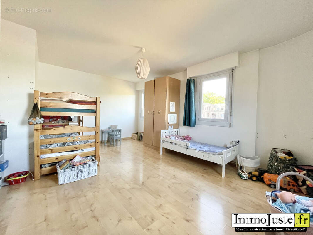 Appartement à MONTIGNY-LE-BRETONNEUX