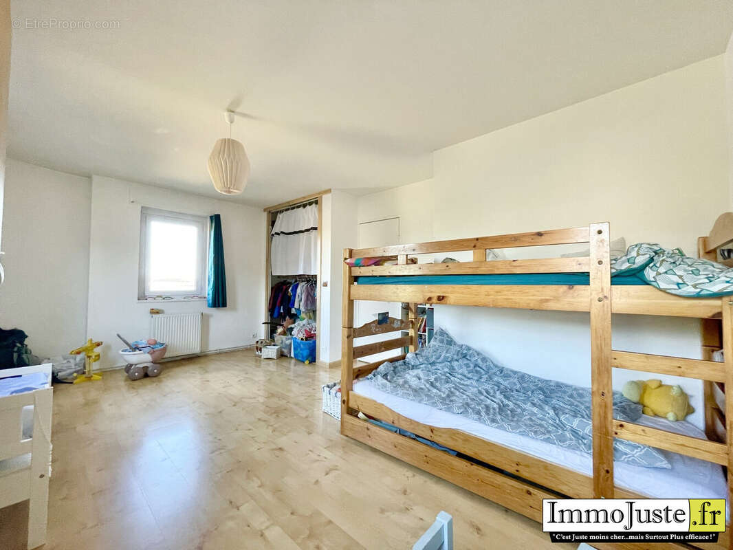 Appartement à MONTIGNY-LE-BRETONNEUX