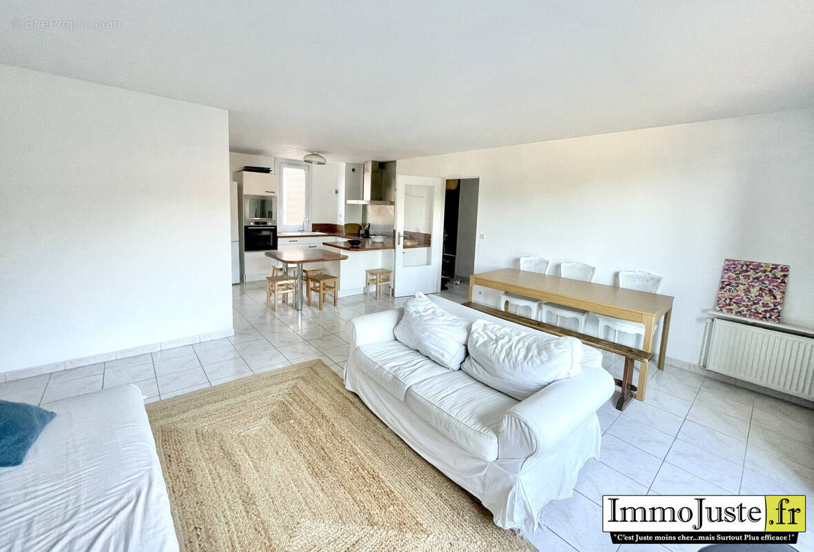 Appartement à MONTIGNY-LE-BRETONNEUX