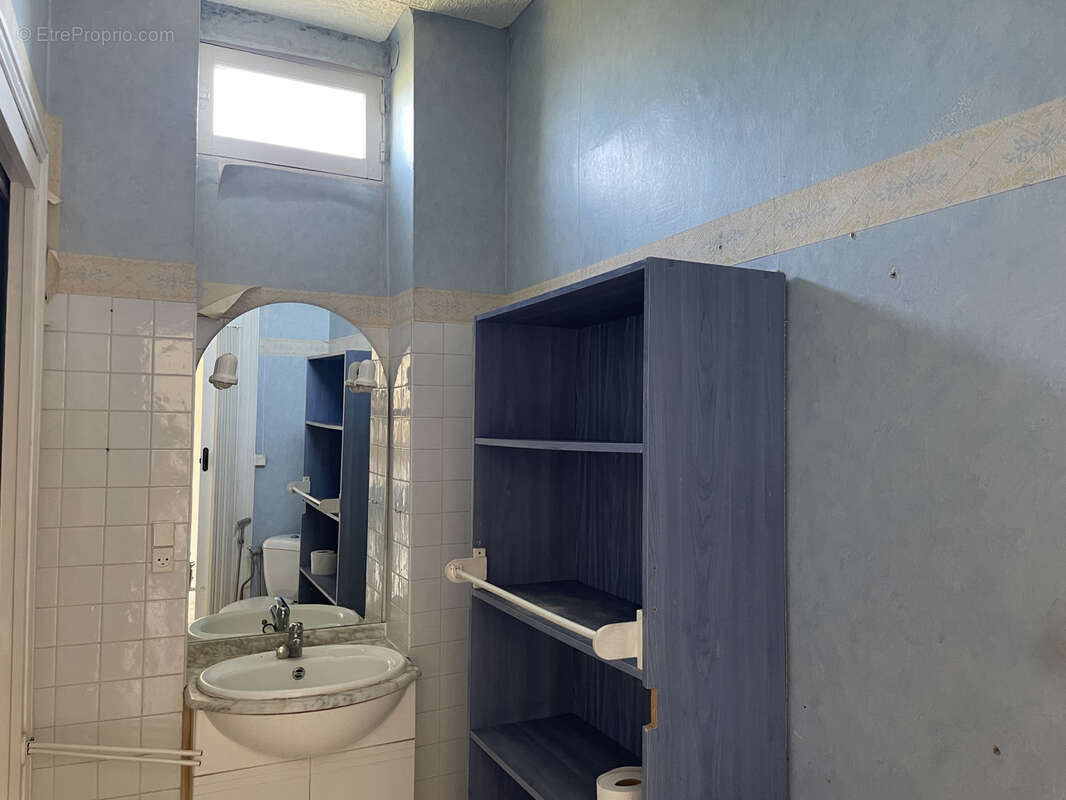 Maison à LE MAYET-DE-MONTAGNE