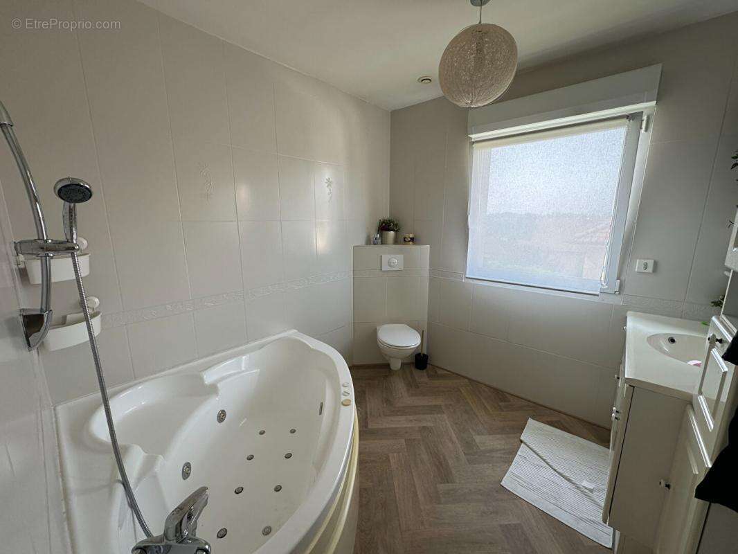 Maison à AUDINCOURT