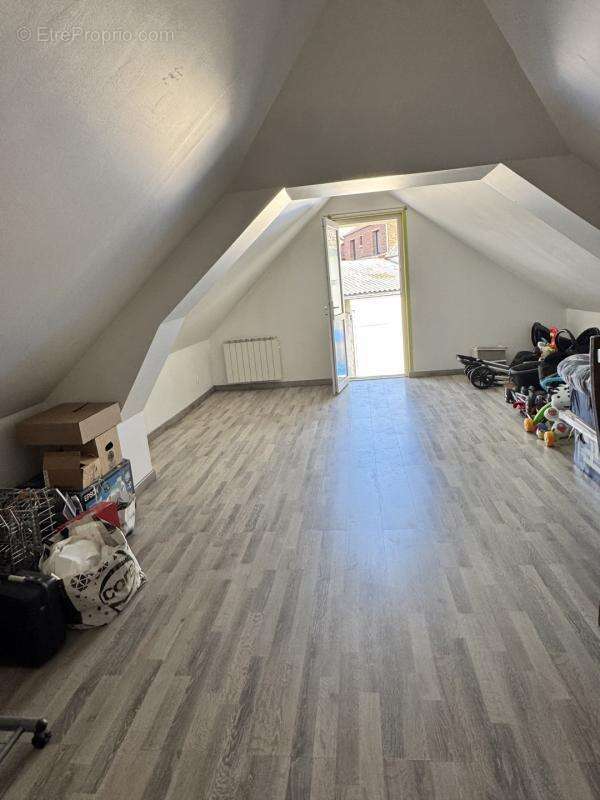 Maison à MALINCOURT