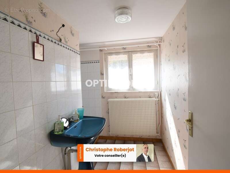 Maison à CHAMPFORGEUIL