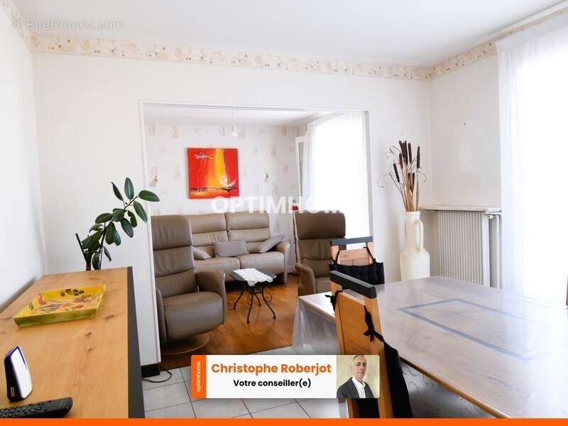 Maison à CHAMPFORGEUIL