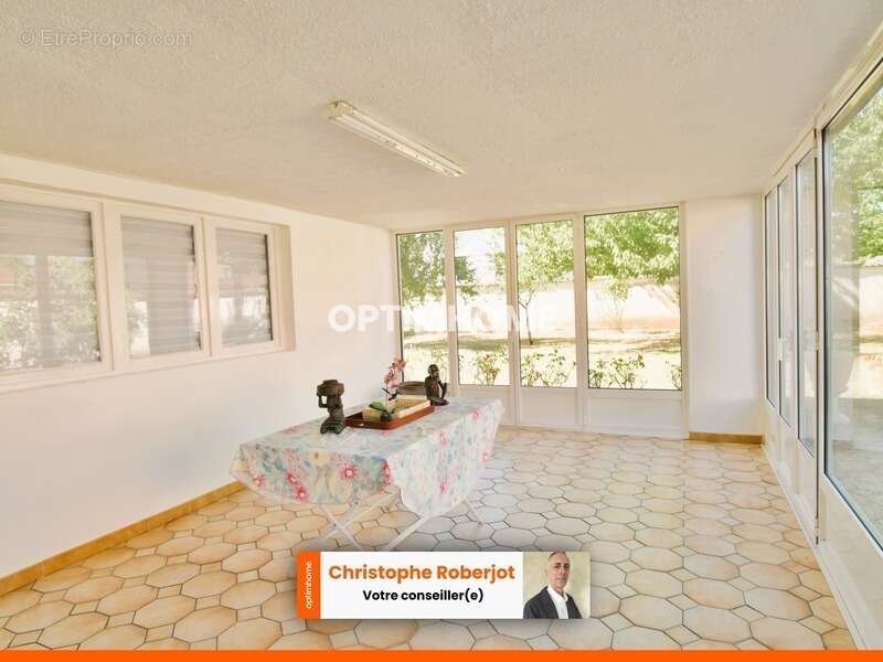 Maison à CHAMPFORGEUIL