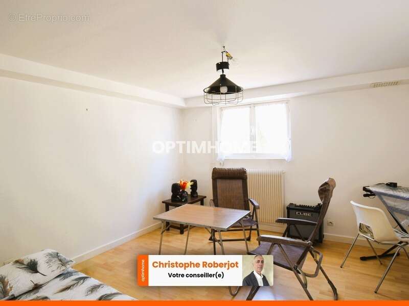 Maison à CHAMPFORGEUIL