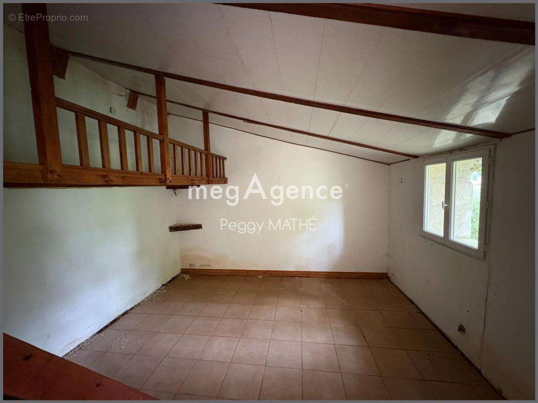 Maison à SAINT-DENIS-DU-PAYRE