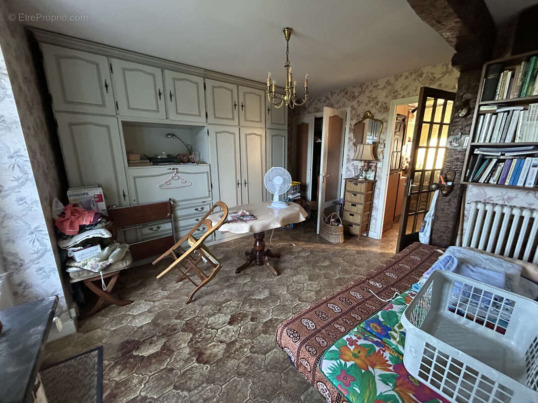 Maison à CHAMBOULIVE