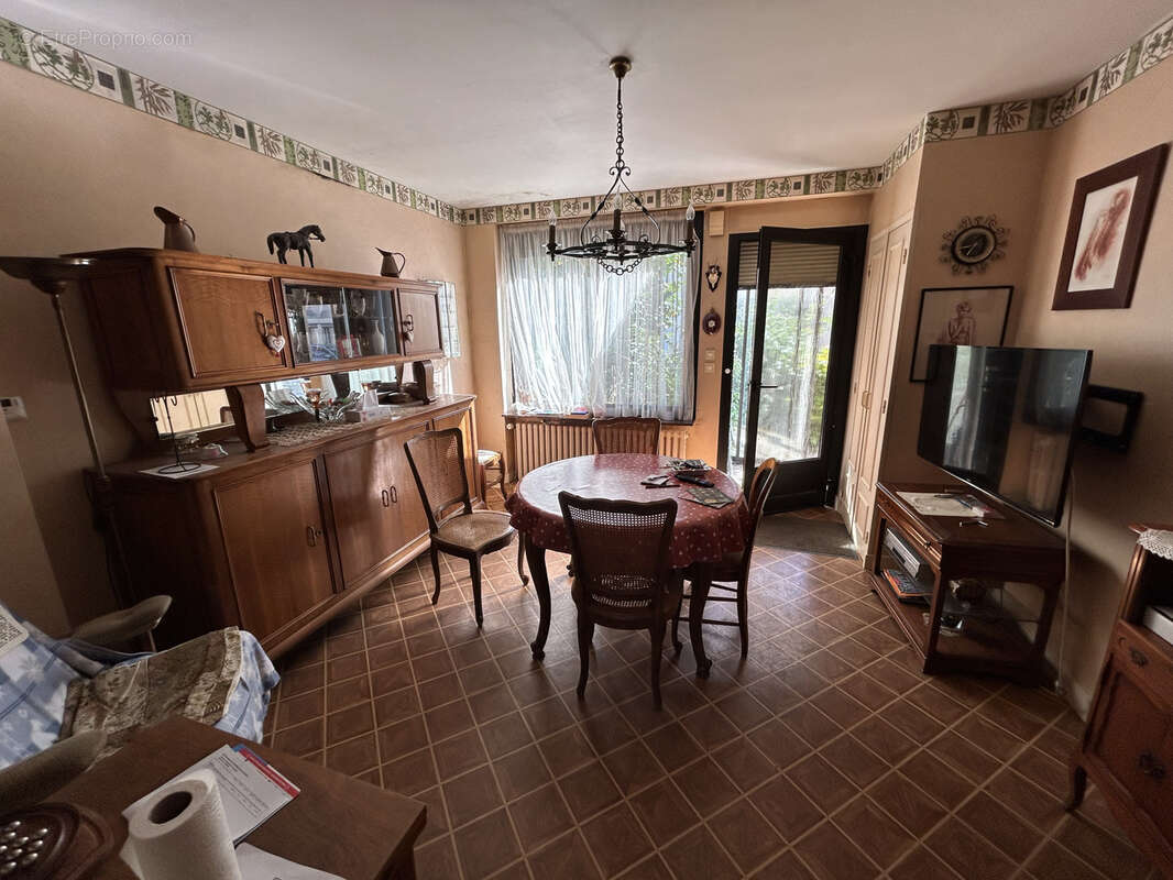 Maison à CHAMBOULIVE