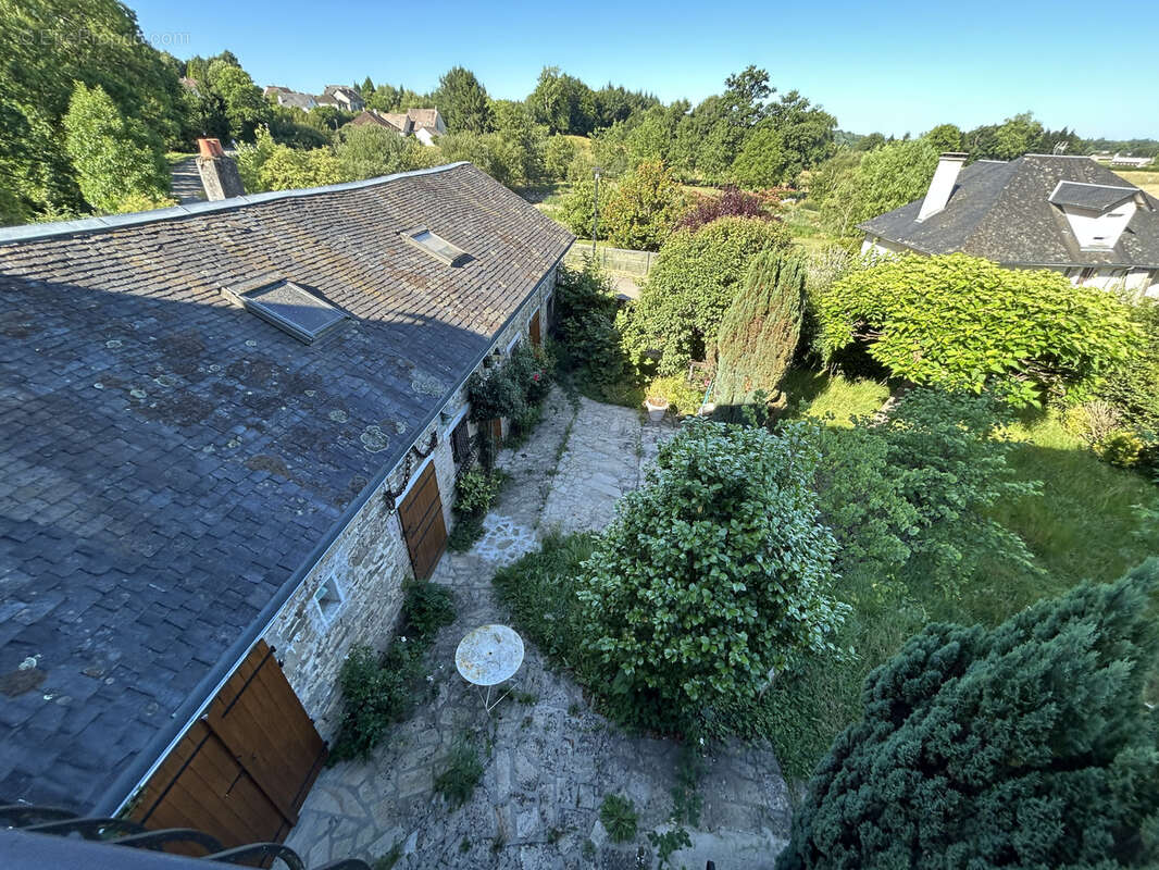 Maison à CHAMBOULIVE