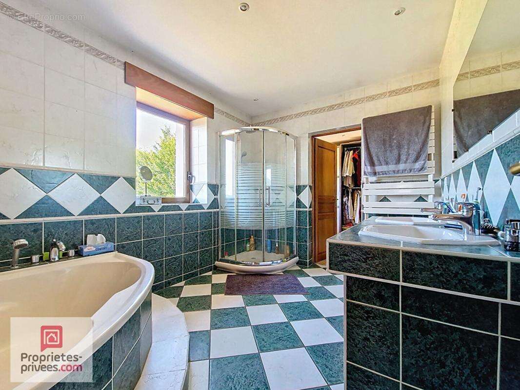 Maison à CHAMPAGNEUX