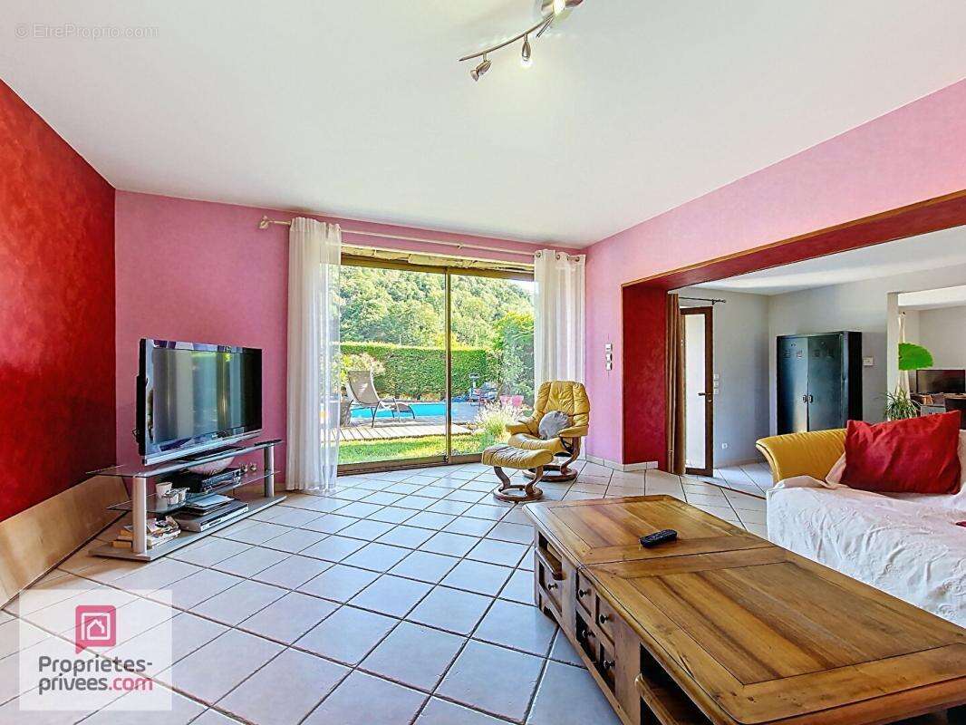 Maison à CHAMPAGNEUX