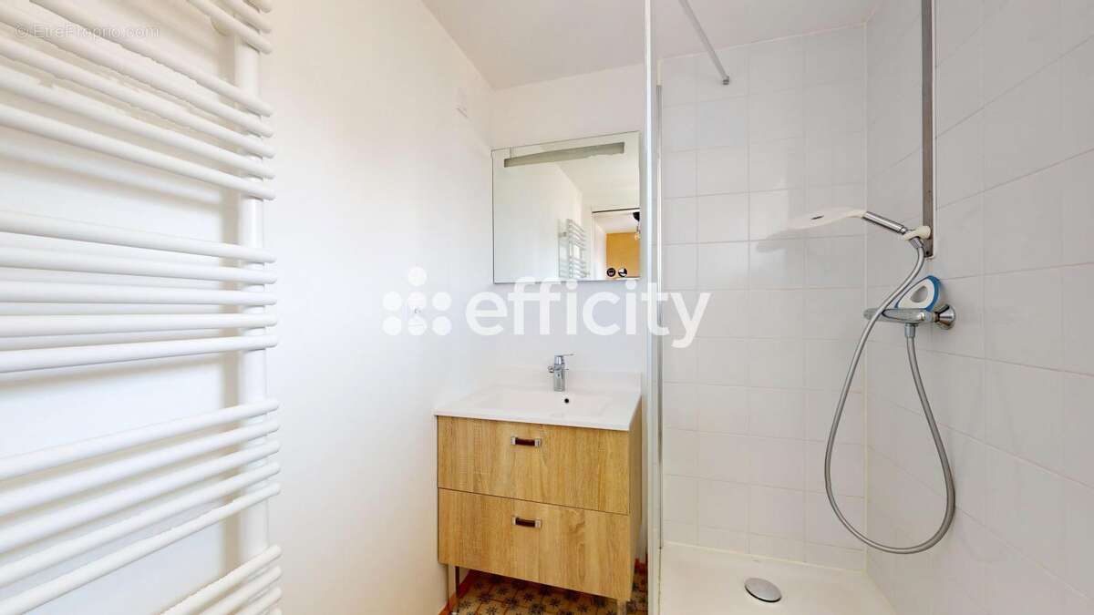 Maison à LOCOAL-MENDON