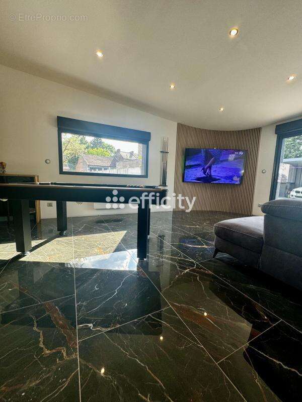 Maison à BRUAY-SUR-L&#039;ESCAUT