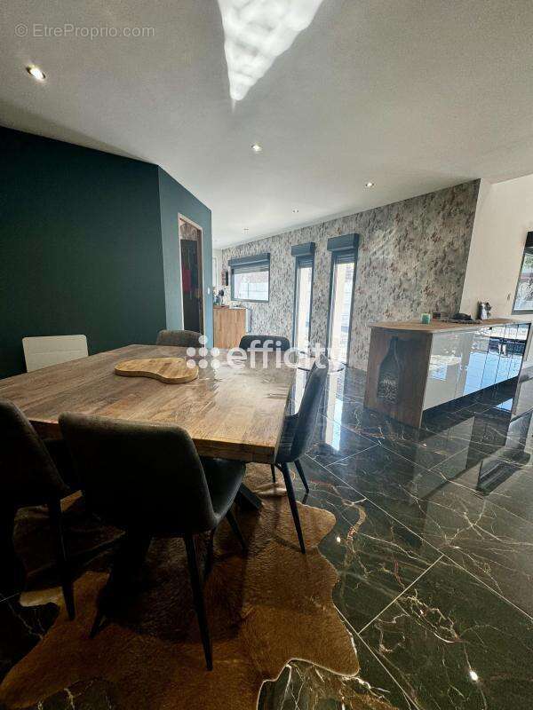 Maison à BRUAY-SUR-L&#039;ESCAUT