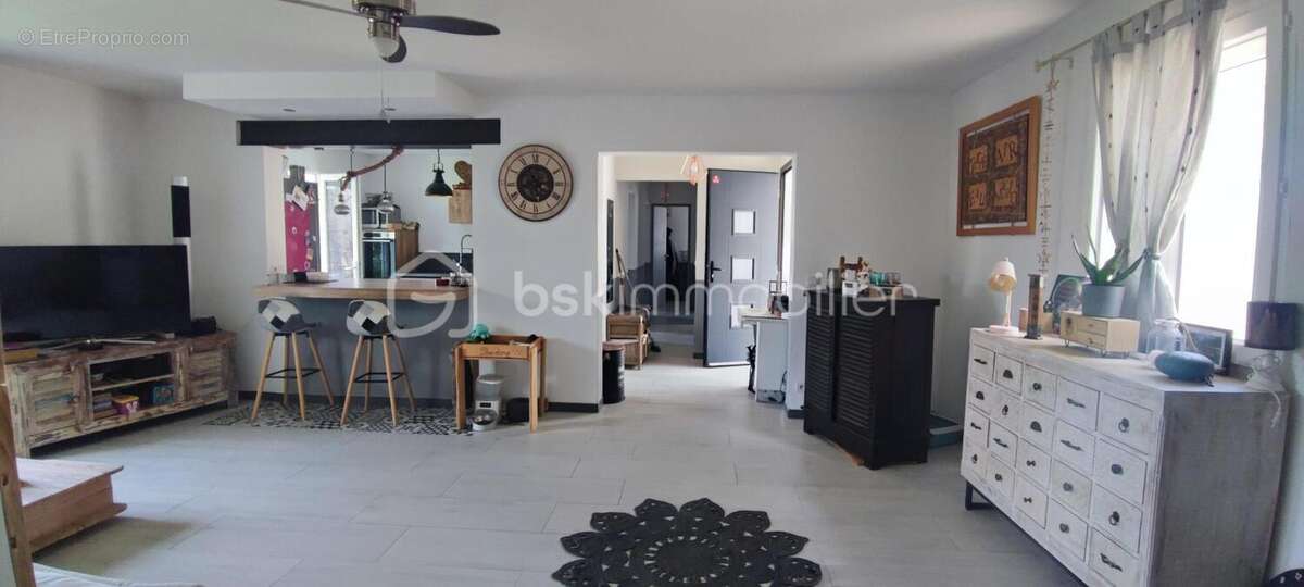 Maison à FIGANIERES