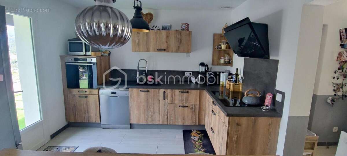 Maison à FIGANIERES