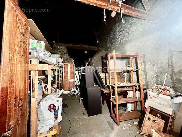 Maison à SAINT-JULIEN-MONT-DENIS