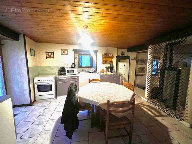 Maison à SAINT-JULIEN-MONT-DENIS