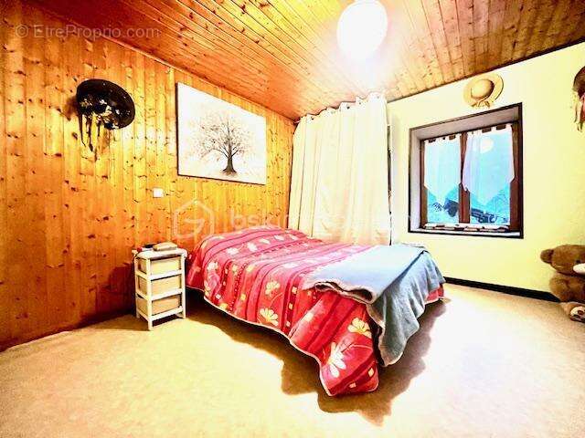 Maison à SAINT-JULIEN-MONT-DENIS